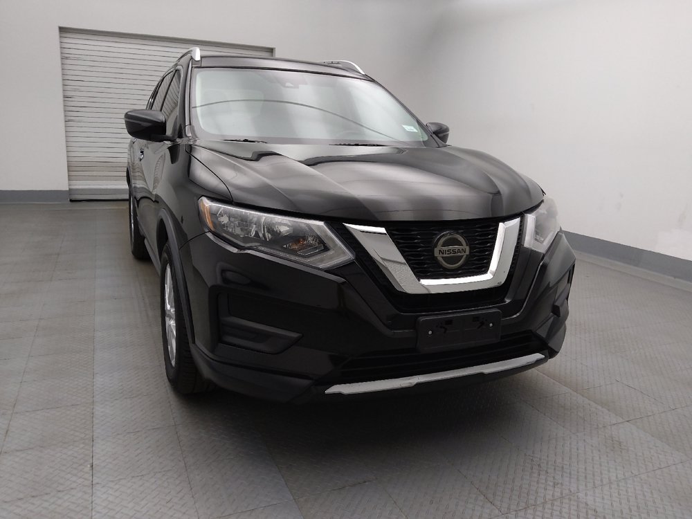 Used 2019 Nissan Rogue S w/ Special Edition Package FWD image 14