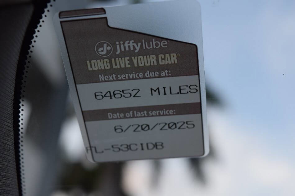 Used 2011 Volvo V50 T5 image 68