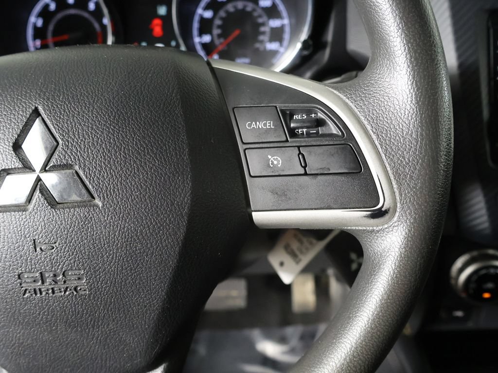 Used 2023 Mitsubishi Outlander Sport ES AWD/4WD image 32