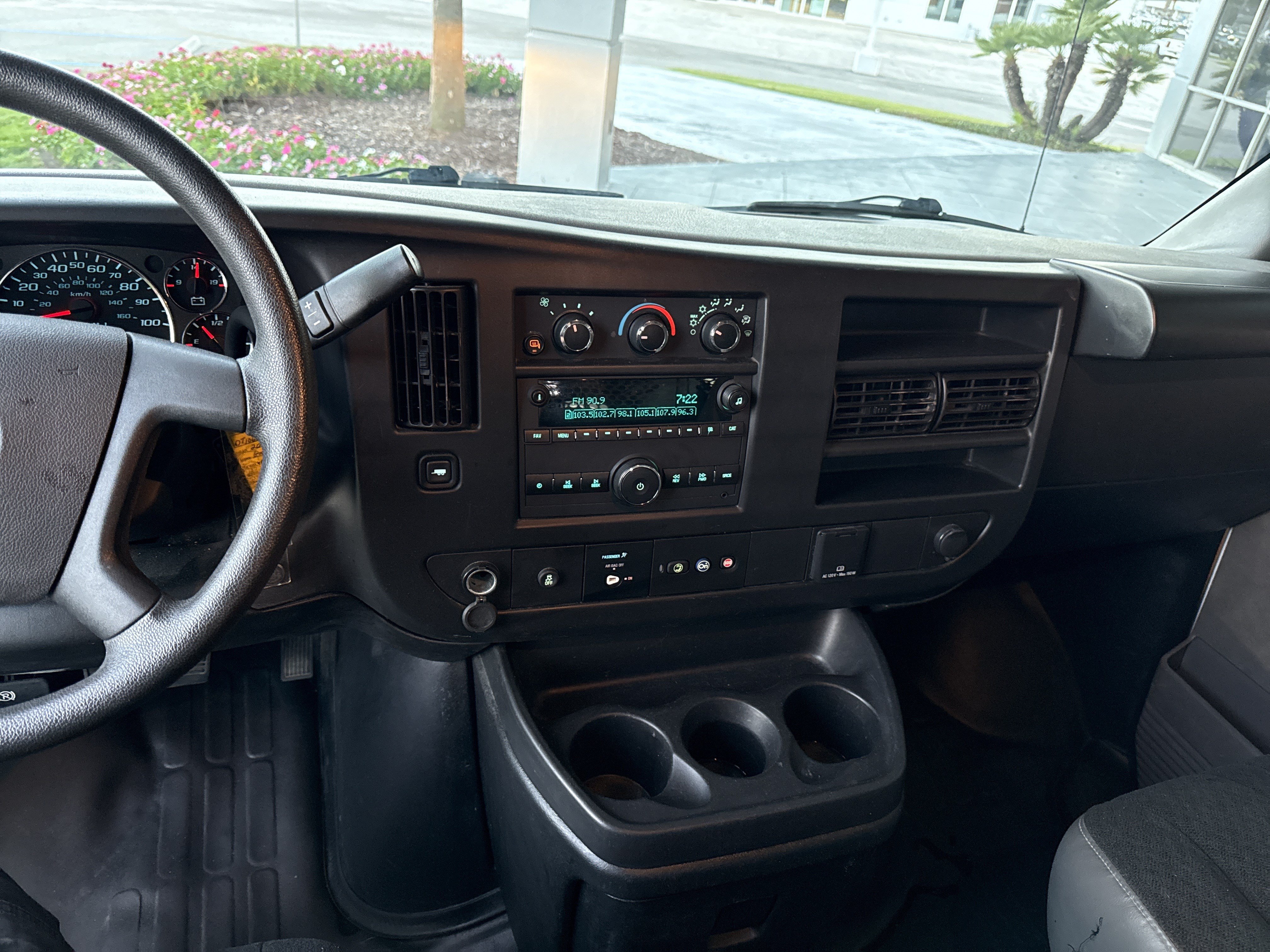 Used 2022 GMC Savana 2500 w/ Driver Convenience Package RWD image 27