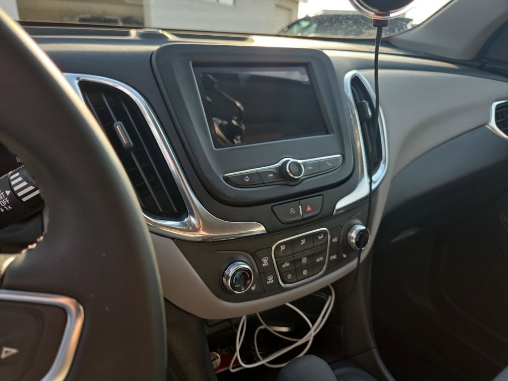 Used 2024 Chevrolet Equinox LT image 12