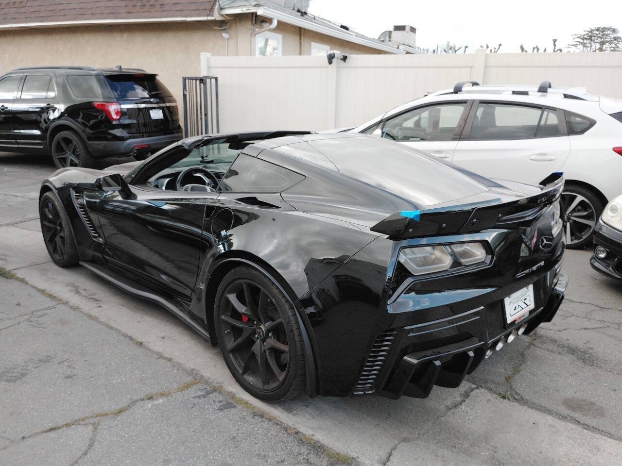 Used 2016 Chevrolet Corvette Z06 w/ 3LZ Preferred Equipment Group RWD image 10