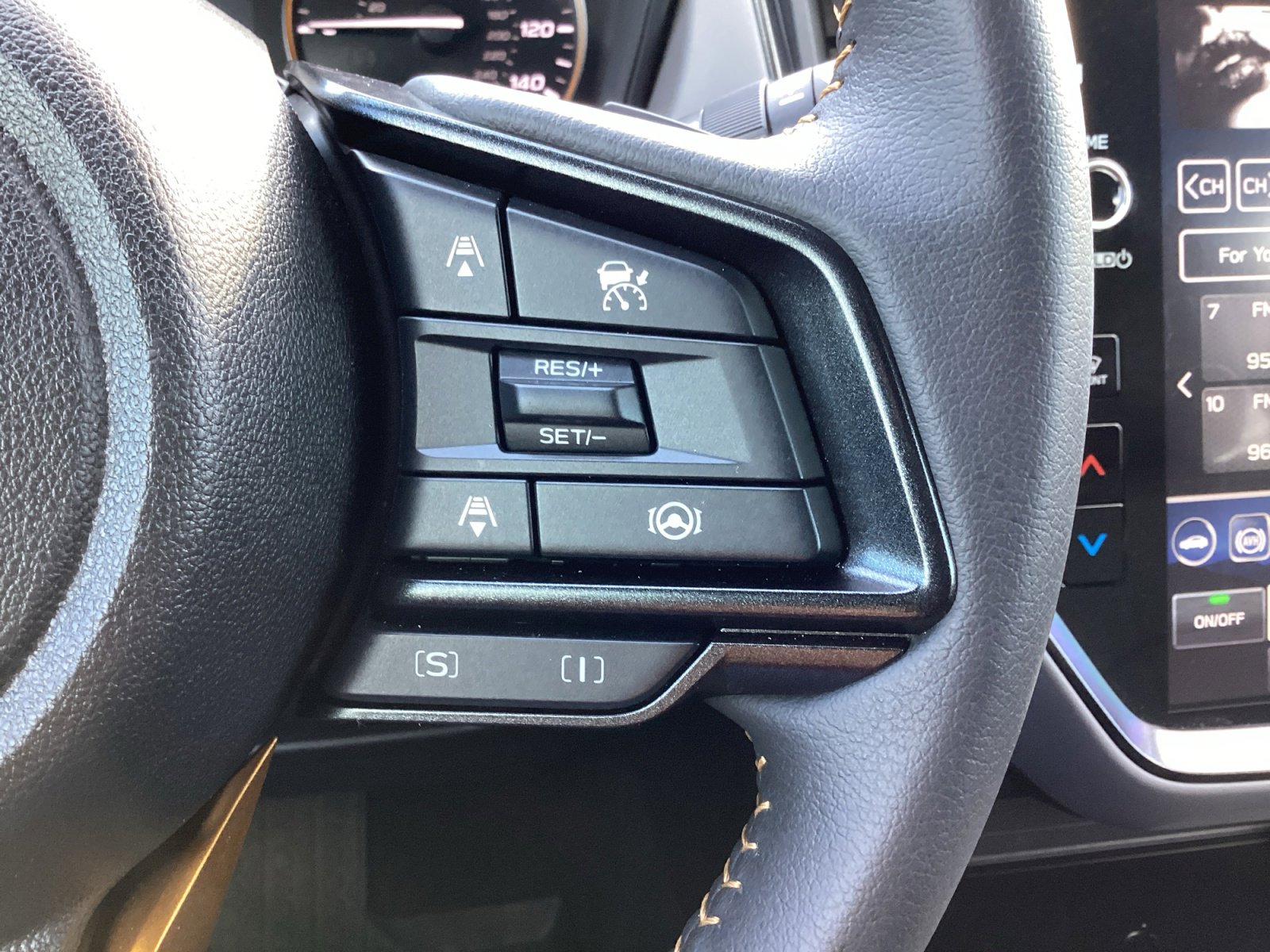 Used 2025 Subaru Crosstrek 2.5i Wilderness w/ Wilderness Package image 18