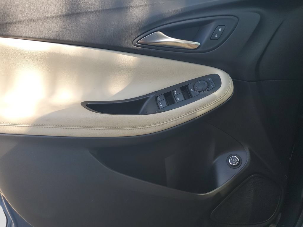 Used 2024 Buick Encore GX Preferred w/ Comfort Package FWD image 18