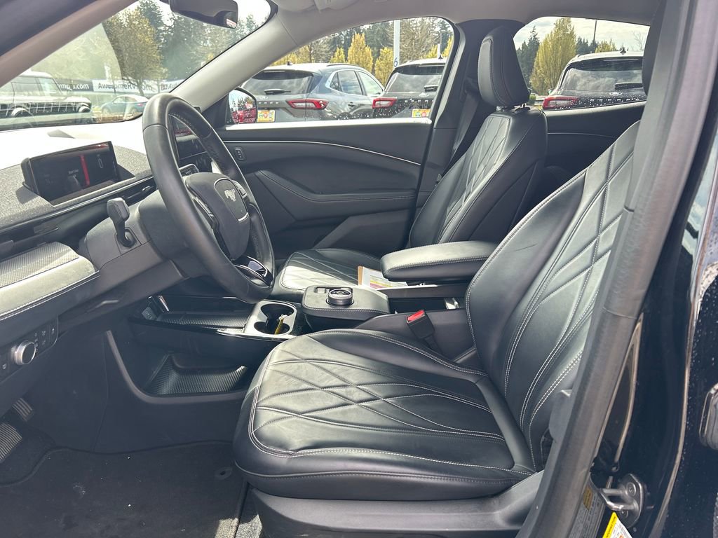 Used 2021 Ford Mustang Mach-E Select image 5