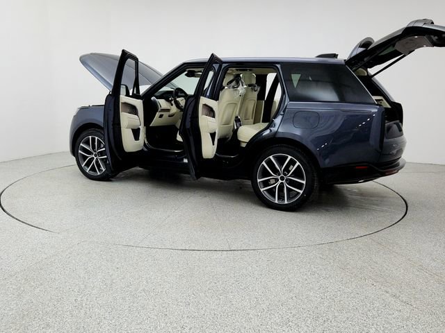 New 2026 Land Rover Range Rover SE AWD/4WD image 12