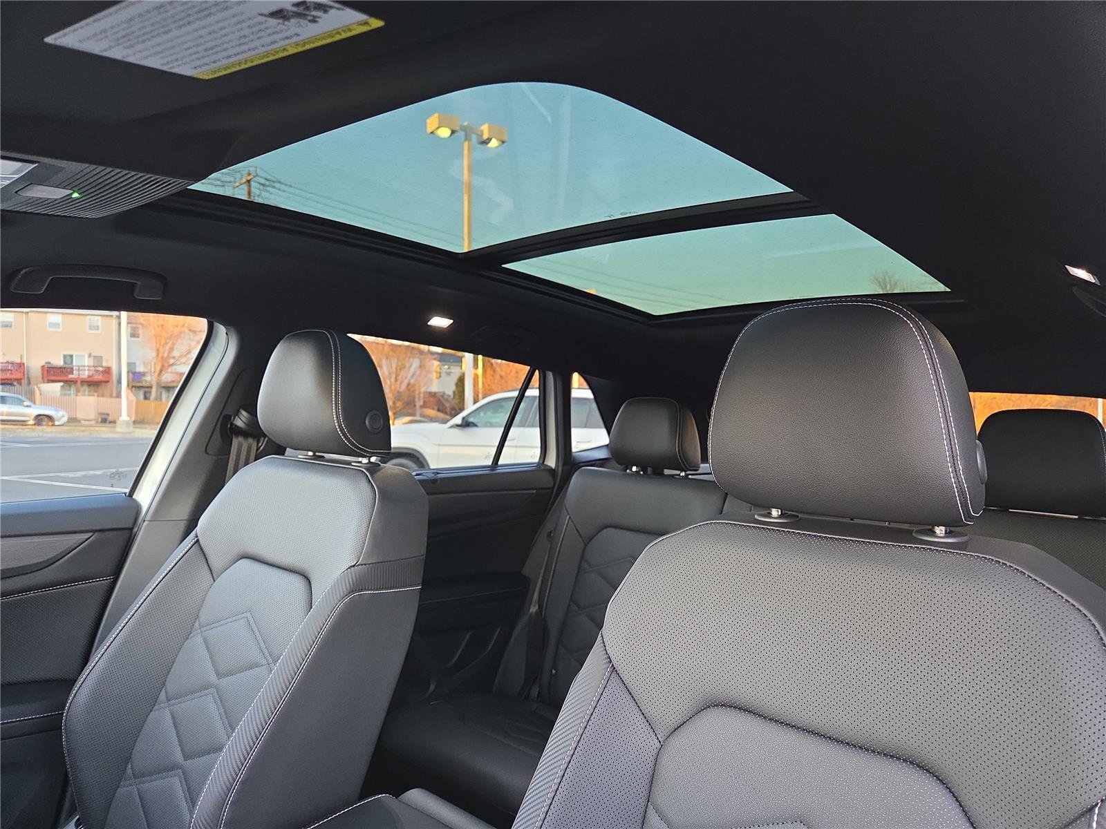 New 2026 Volkswagen Atlas Cross Sport SE image 21