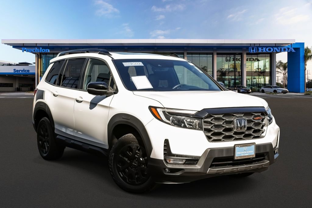 Certified 2022 Honda Passport TrailSport image 1