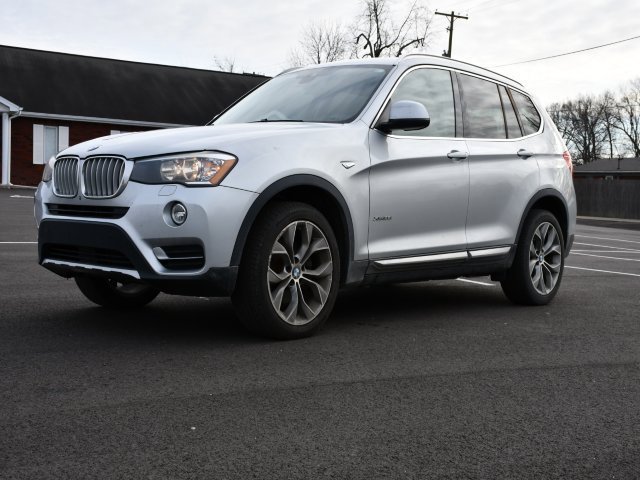 Used 2016 BMW X3 xDrive28i image 3