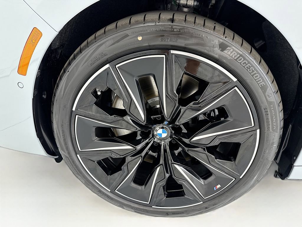 New 2026 BMW i7 eDrive50 w/ M Sport Package RWD image 29
