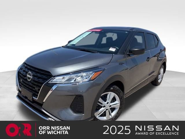 Used 2025 Nissan Kicks Play S FWD image 1