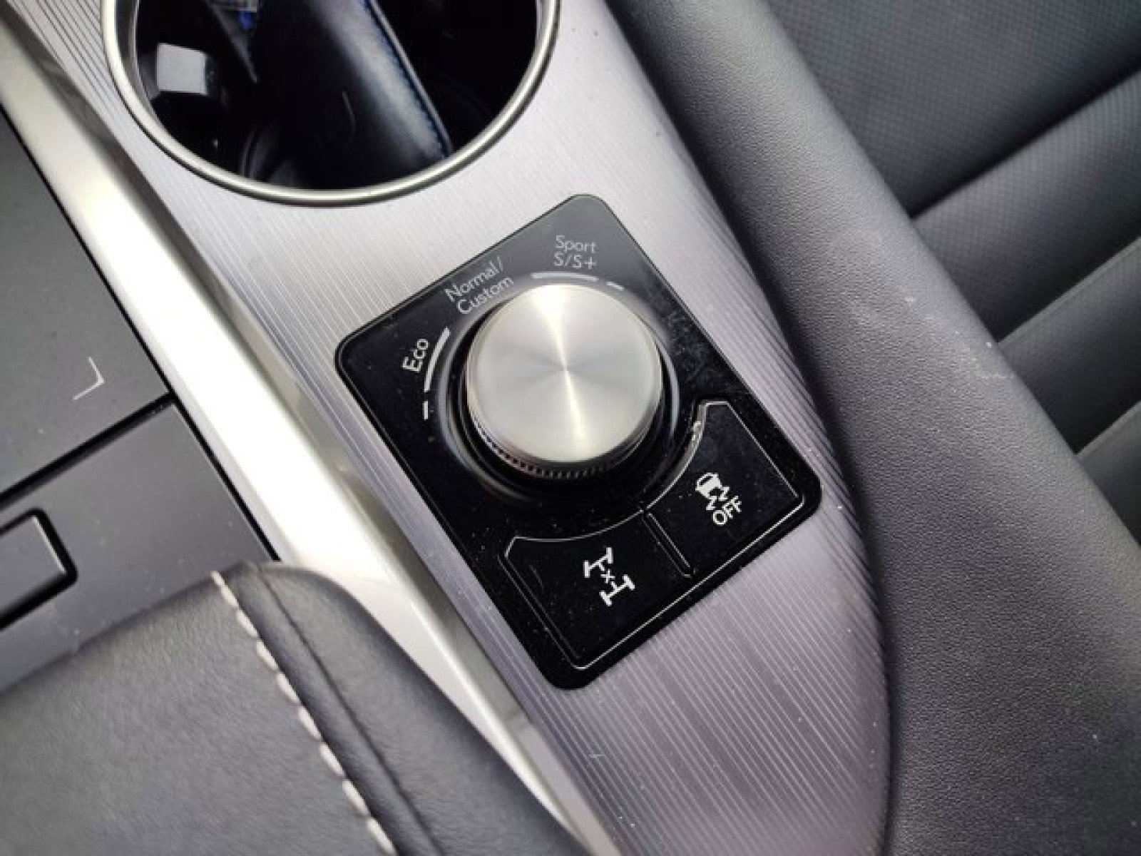 Used 2022 Lexus RX 350 F Sport w/ Accessory Package image 27