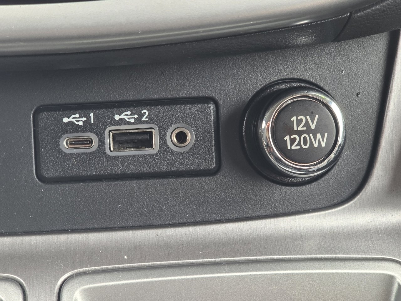 Used 2024 Nissan Murano SV image 24