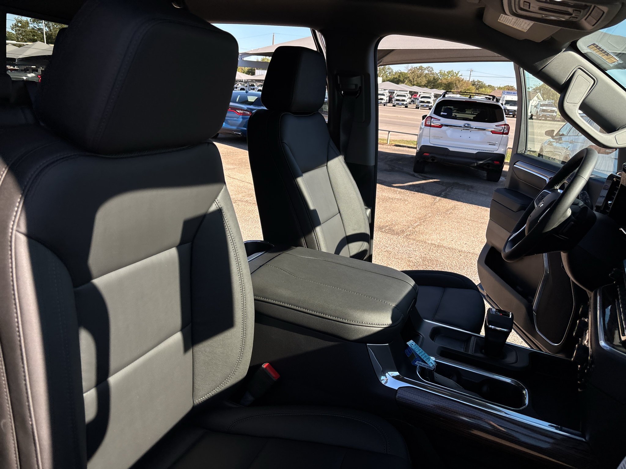 New 2026 Chevrolet Silverado 1500 LT w/ Leather Package AWD/4WD image 21