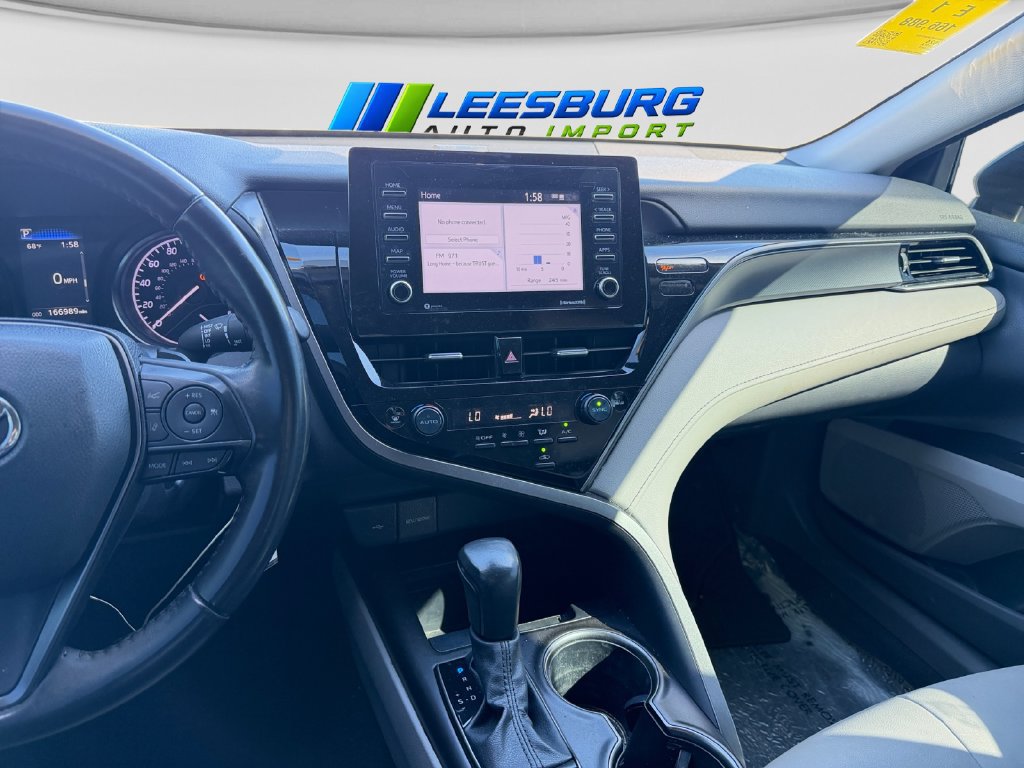 Used 2024 Toyota Camry SE FWD image 11