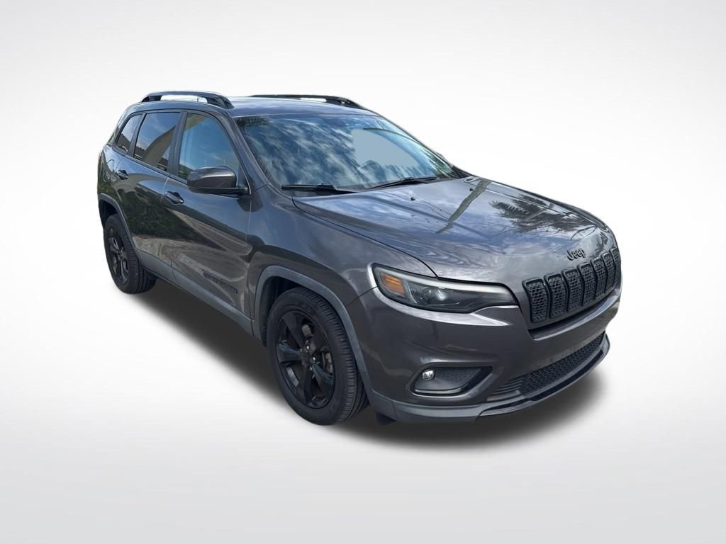 Used 2019 Jeep Cherokee Latitude Plus FWD image 2