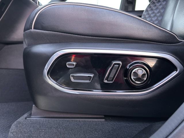 Used 2023 Jeep Grand Cherokee Summit w/ Adv Protech Group IV image 34