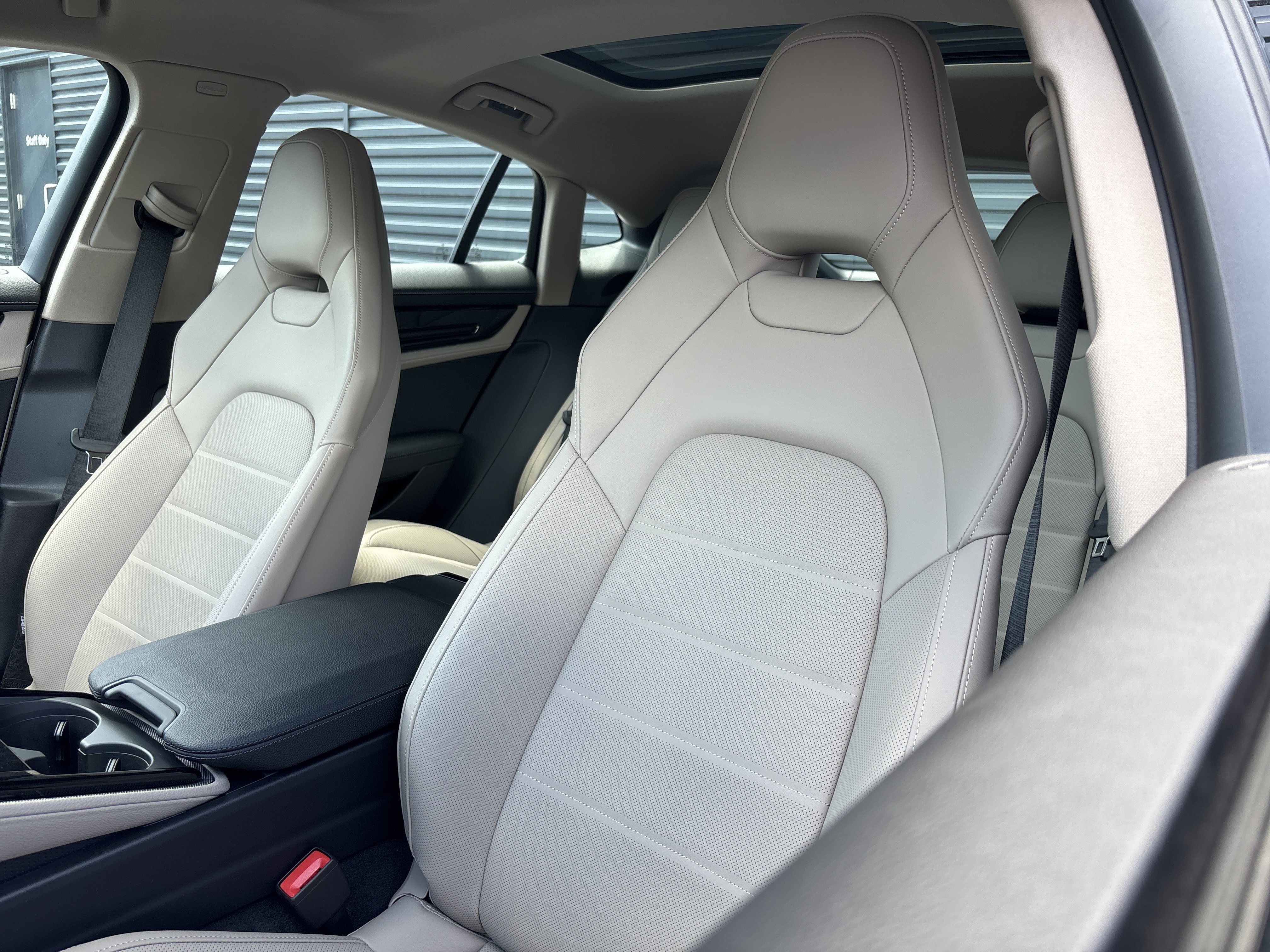 New 2026 Porsche Panamera image 29
