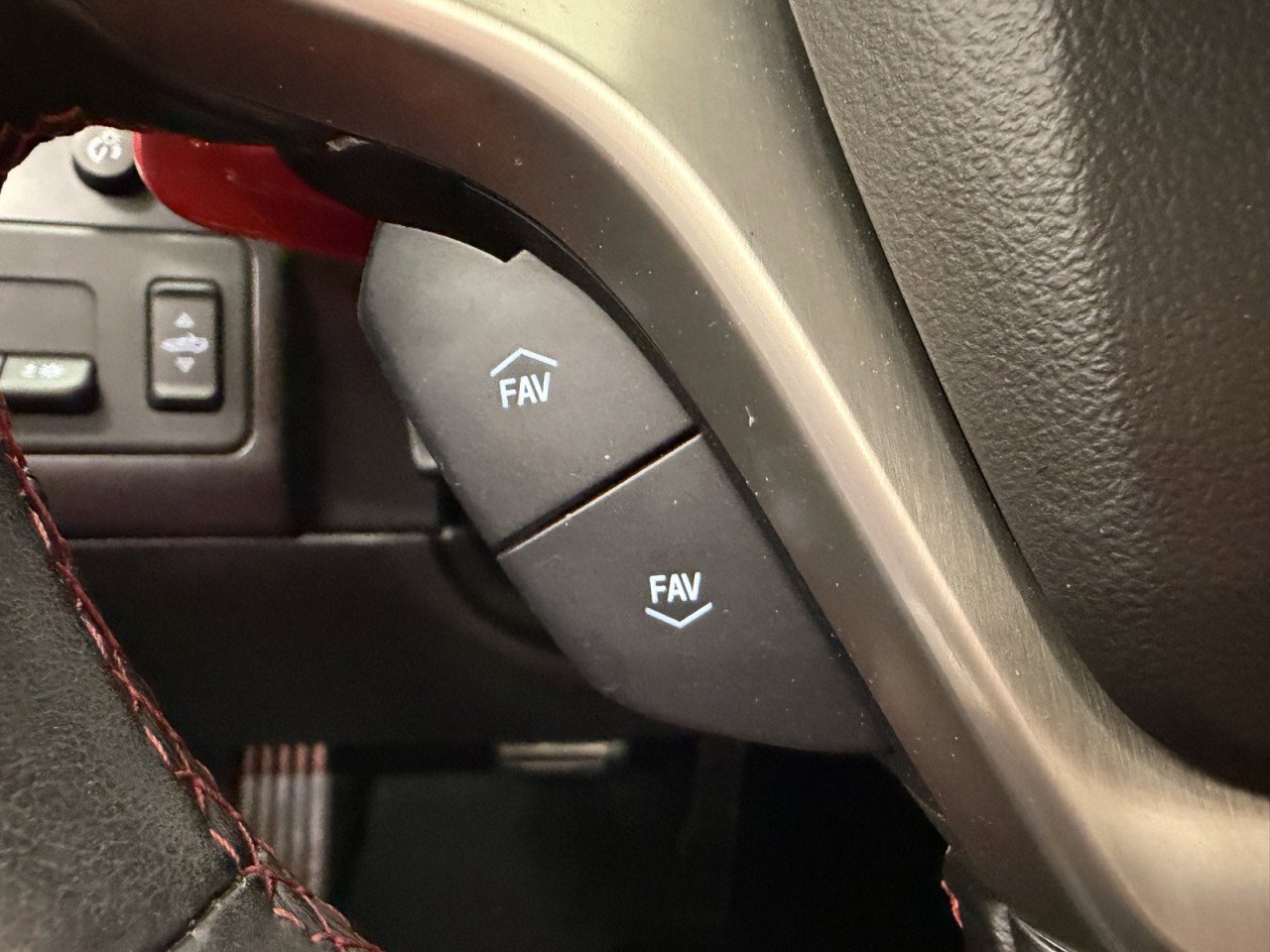 Used 2017 Chevrolet Corvette Stingray Convertible w/ 2LT Preferred Equipment Group image 19