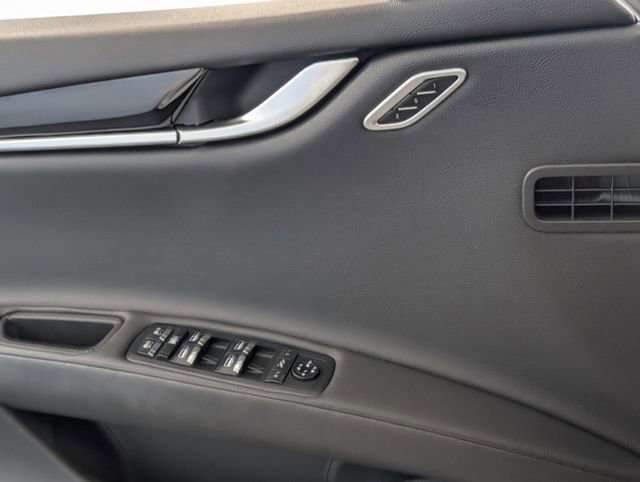 Used 2022 Maserati Ghibli Modena Q4 image 28