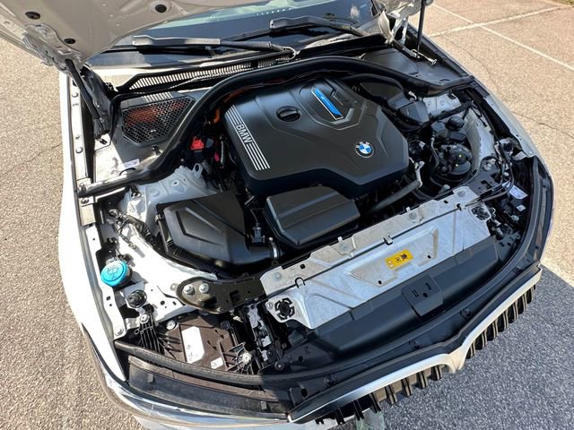 Used 2023 BMW 330e xDrive w/ Premium Package image 32
