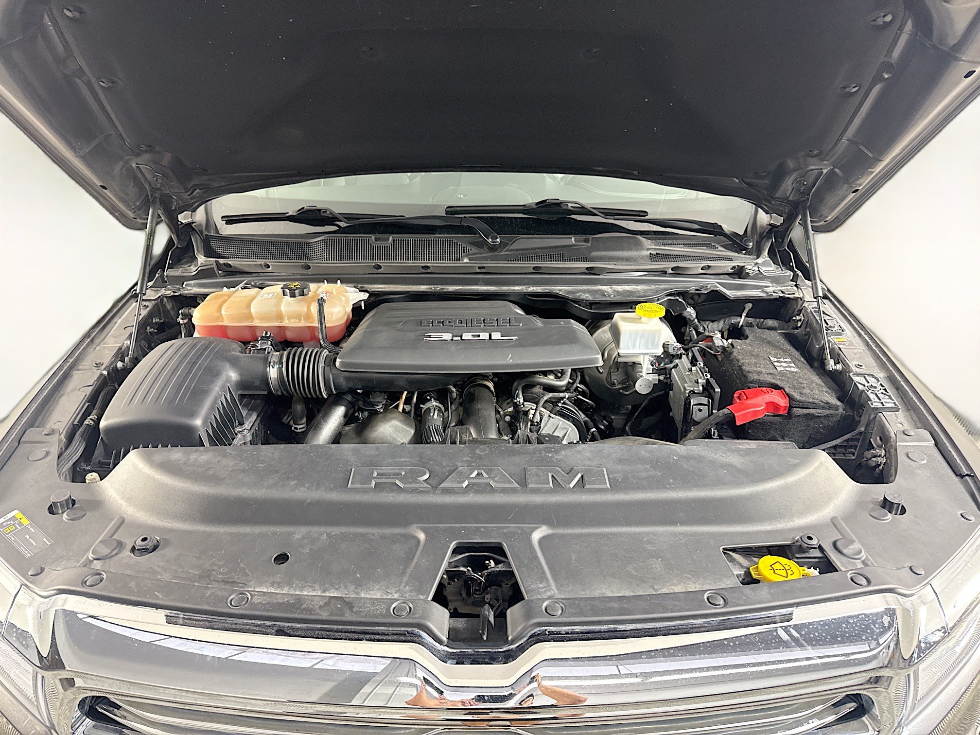 Used 2023 RAM 1500 Laramie AWD/4WD image 39