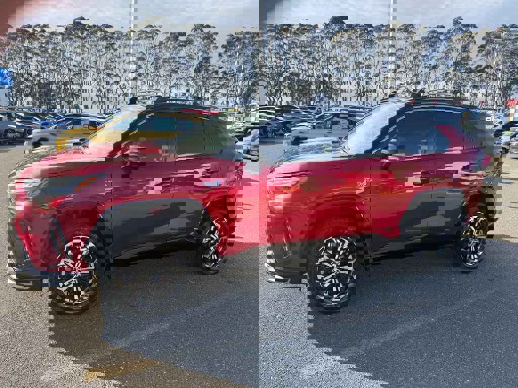 Used 2023 Toyota RAV4 XSE w/ Weather Package image 9