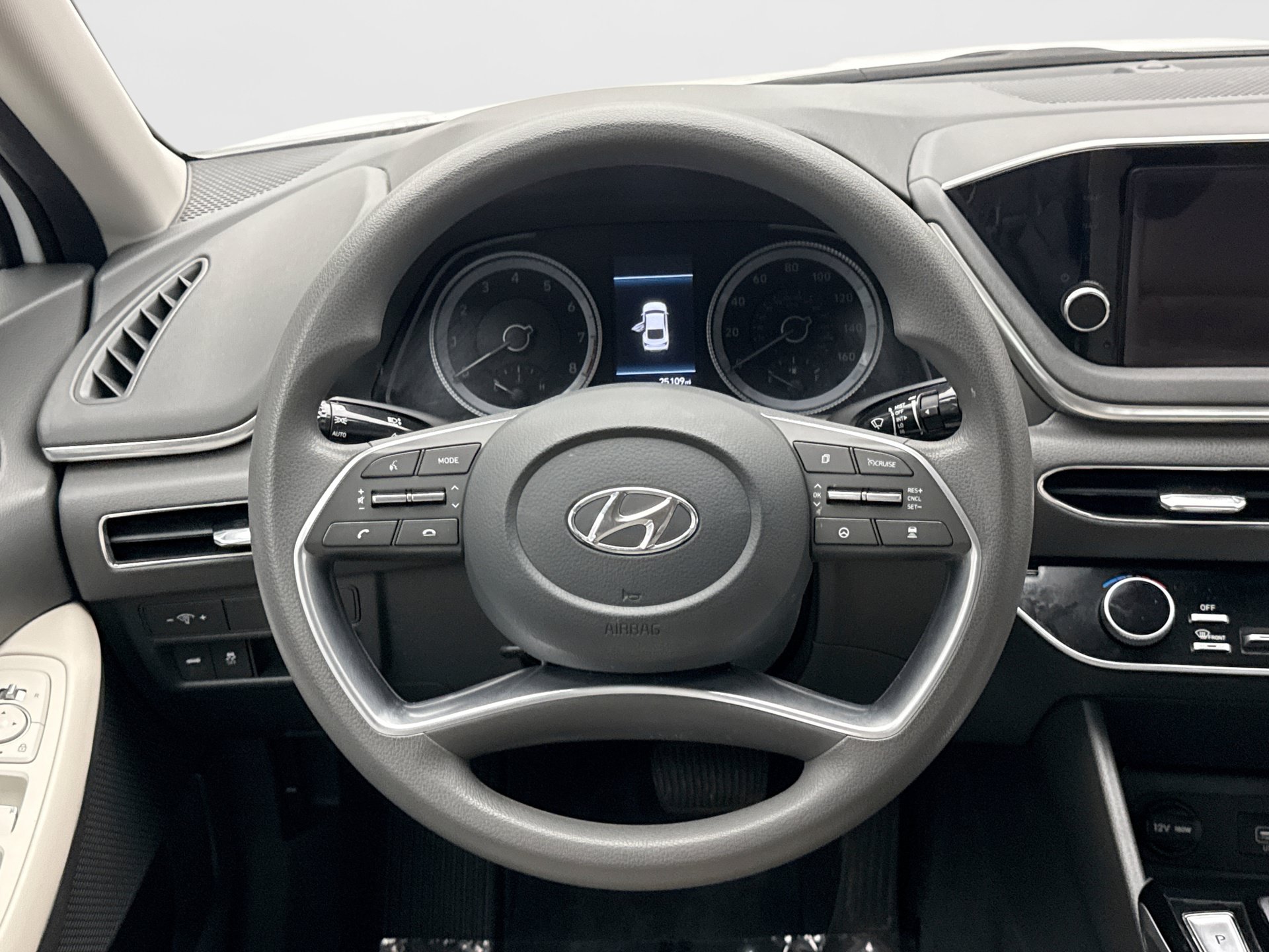 Used 2023 Hyundai Sonata SEL FWD image 12