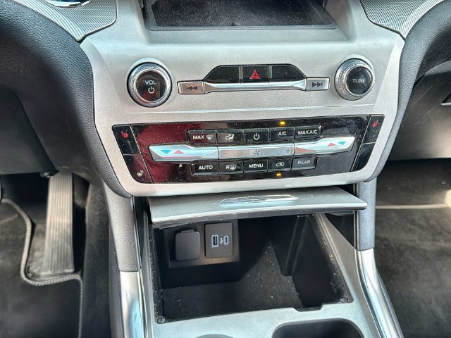 Certified 2023 Ford Explorer XLT w/ Equipment Group 202A RWD image 19