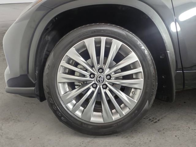 Used 2023 Toyota Highlander Platinum AWD/4WD image 14