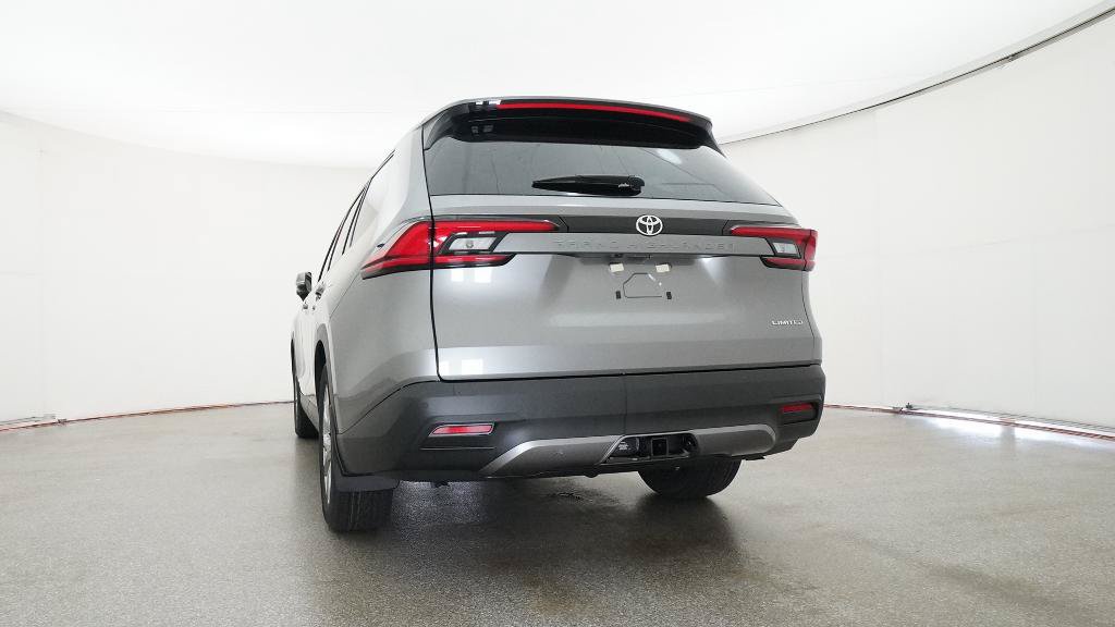 New 2026 Toyota Grand Highlander FWD image 25