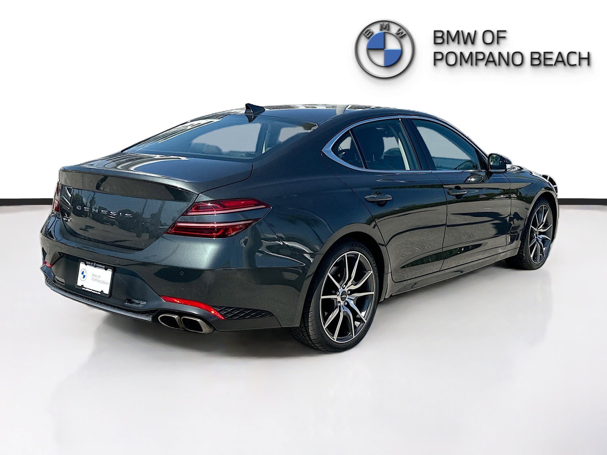 Used 2022 Genesis G70 2.0T w/ Prestige Package image 7