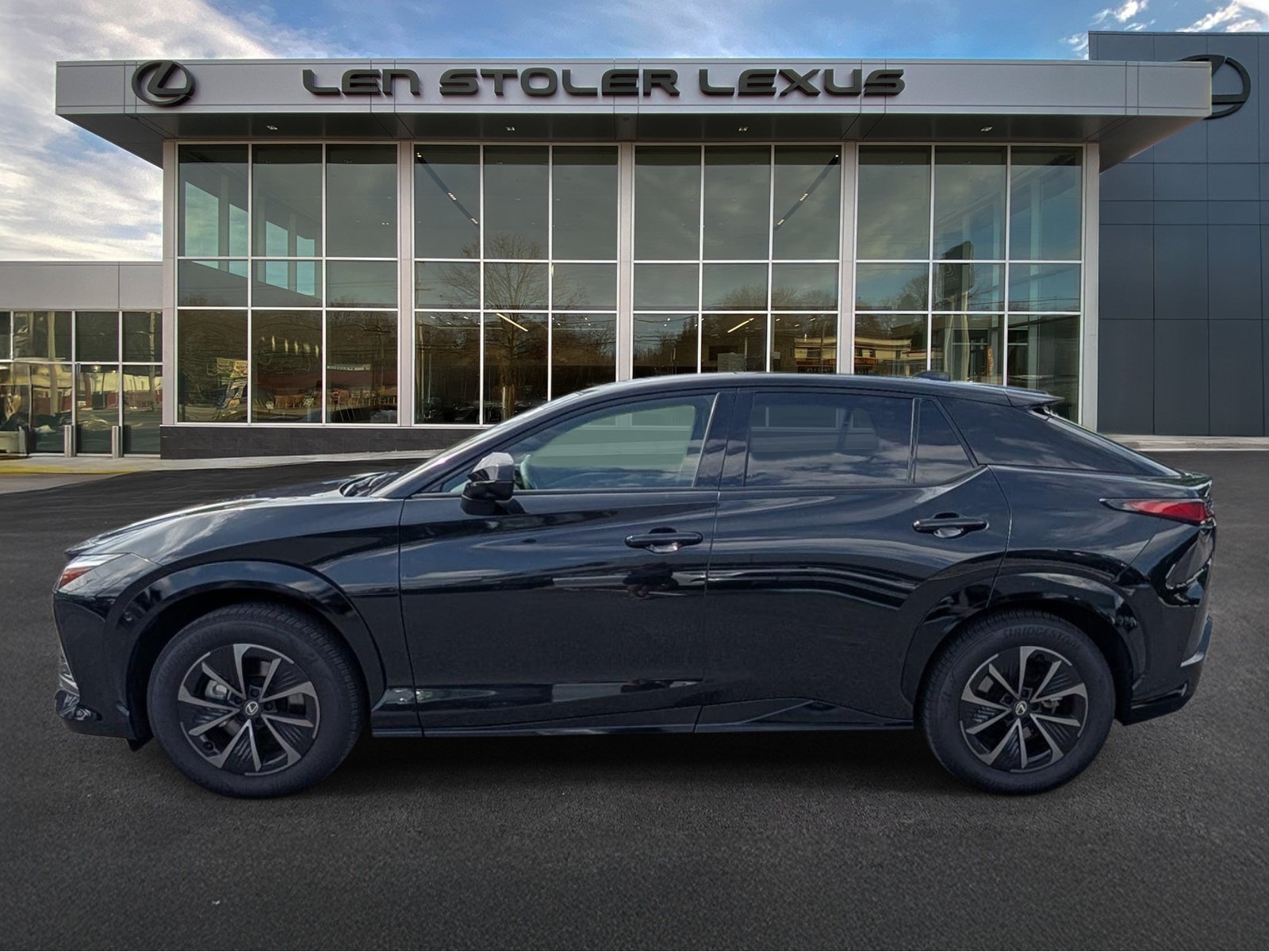 Certified 2026 Lexus RZ 450e AWD w/ Technology Package image 6