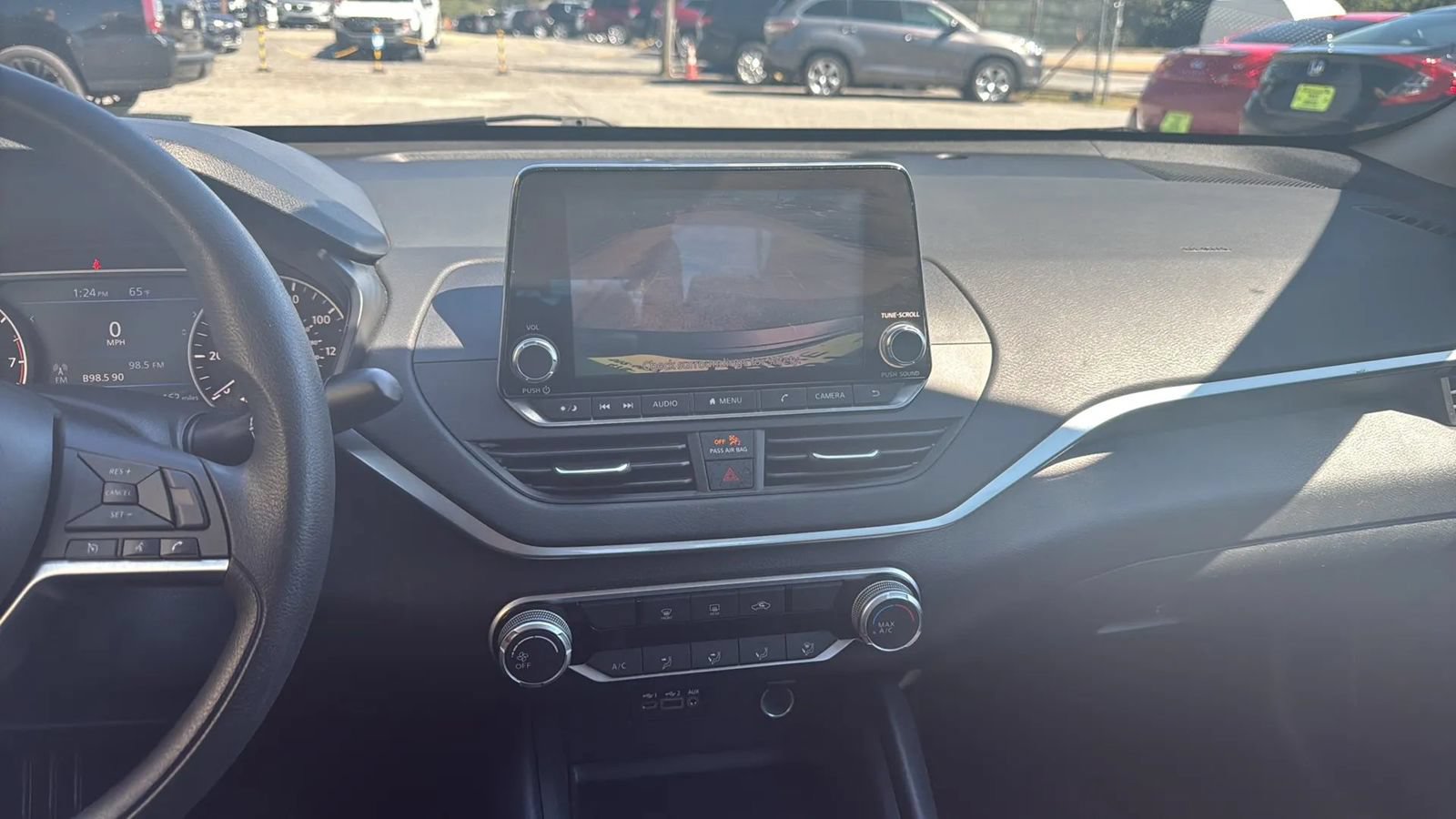 Used 2020 Nissan Altima 2.5 S FWD image 13