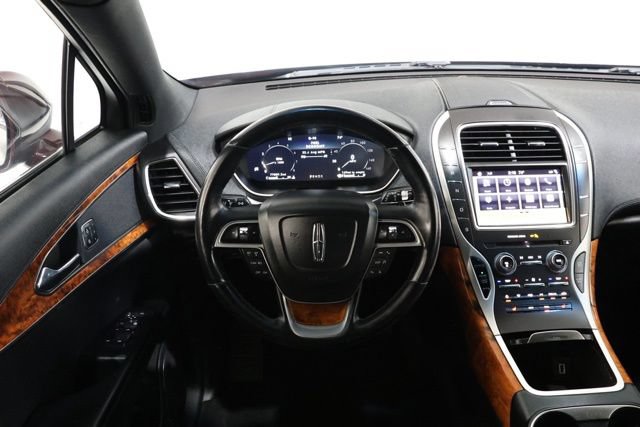 Used 2019 Lincoln Nautilus Select AWD/4WD image 15