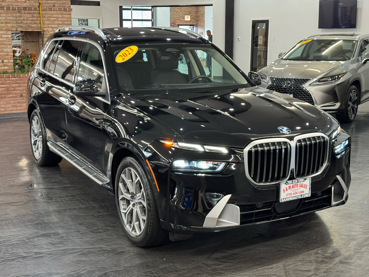Used 2023 BMW X7 xDrive40i w/ Premium Package image 10