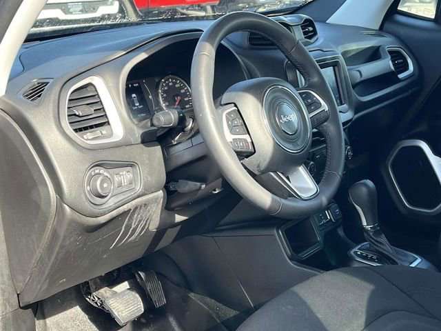 Used 2019 Jeep Renegade Latitude image 12