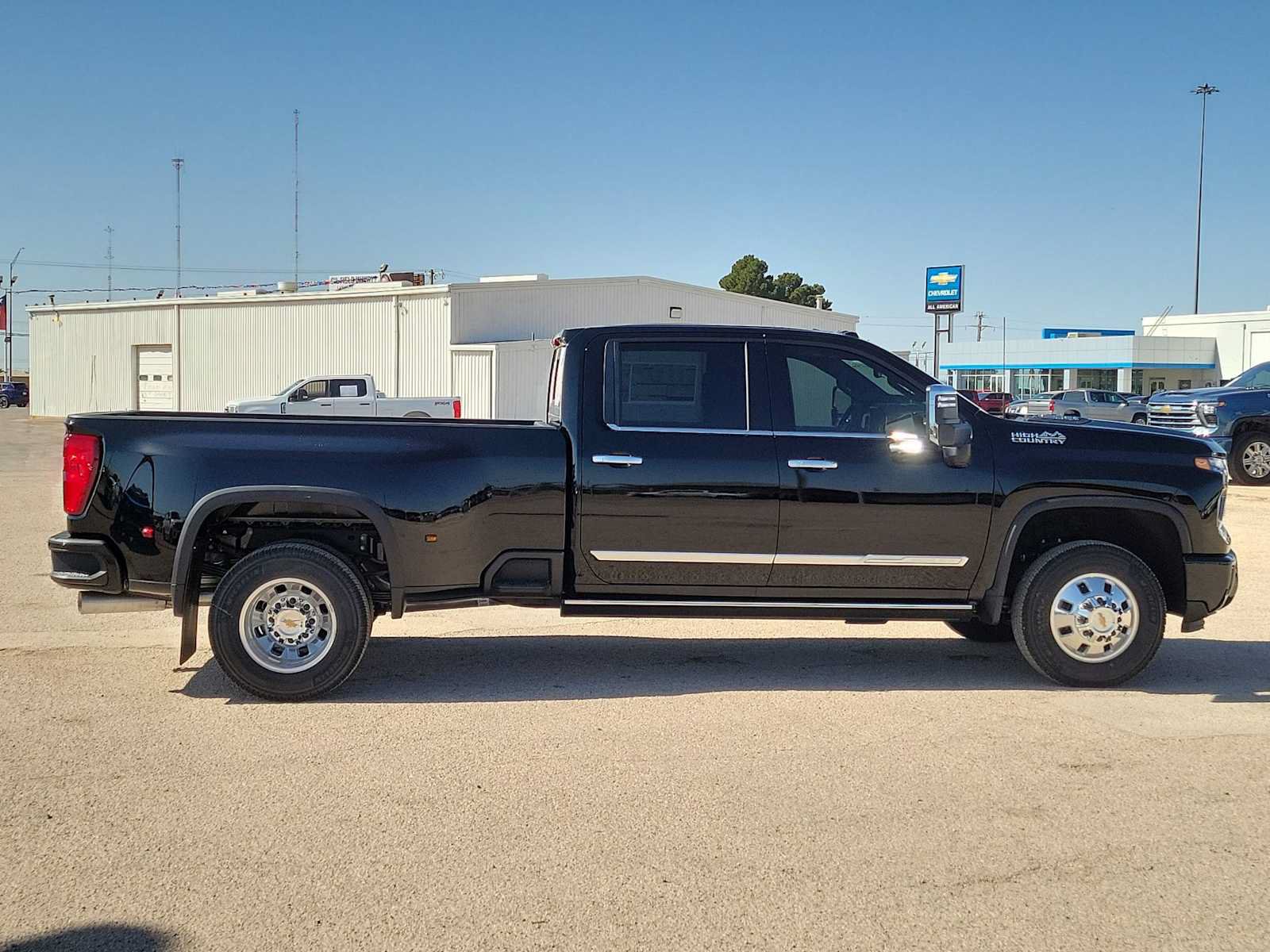 New 2026 Chevrolet Silverado 3500 High Country w/ High Country Premium Package AWD/4WD image 9