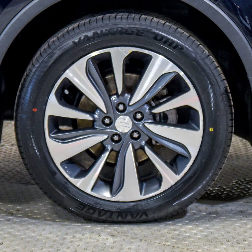 Used 2022 Buick Encore Preferred AWD/4WD image 16