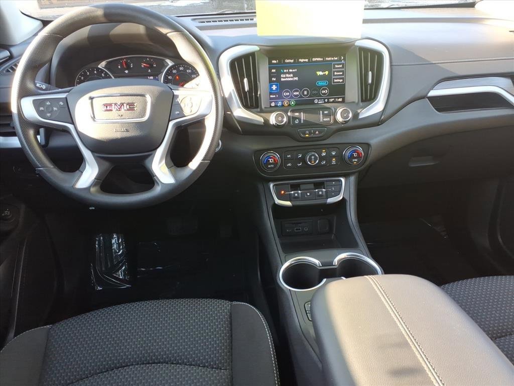 Certified 2022 GMC Terrain SLE w/ Driver Convenience Package image 8