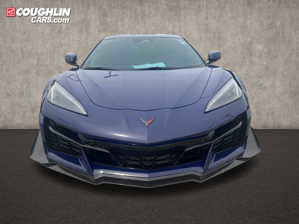 Used 2025 Chevrolet Corvette Z06 w/ Z07 Performance Package RWD image 10