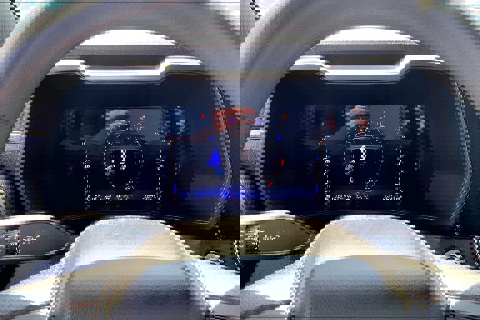 Used 2023 Chevrolet Colorado Trail Boss w/ Technology Package AWD/4WD image 25