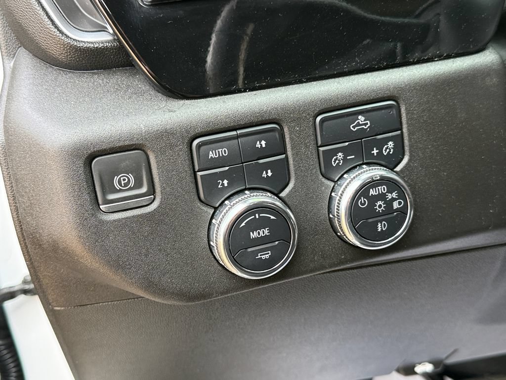 Used 2023 GMC Sierra 1500 Elevation w/ X31 Off-Road Package AWD/4WD image 19