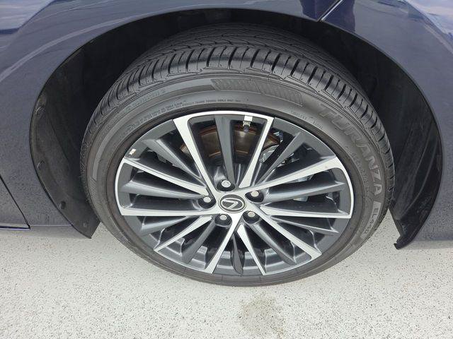 Certified 2025 Lexus ES 350 w/ Premium Package FWD image 10