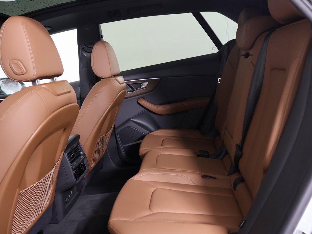 Used 2025 Audi Q8 Premium Plus w/ Premium Plus Package image 24