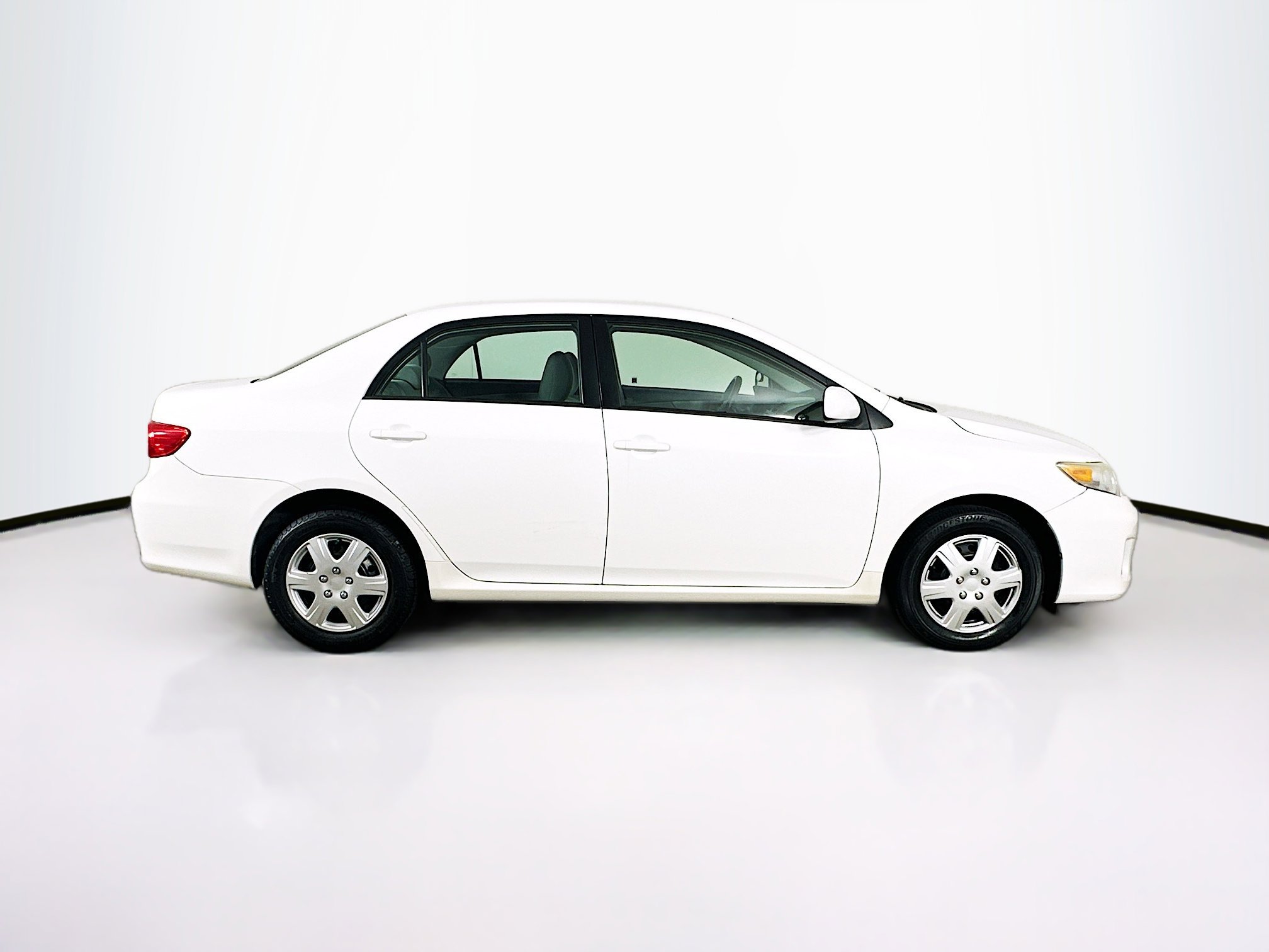 Used 2011 Toyota Corolla LE image 10
