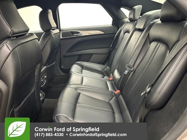 Used 2020 Lincoln MKZ w/ Convenience Package image 31