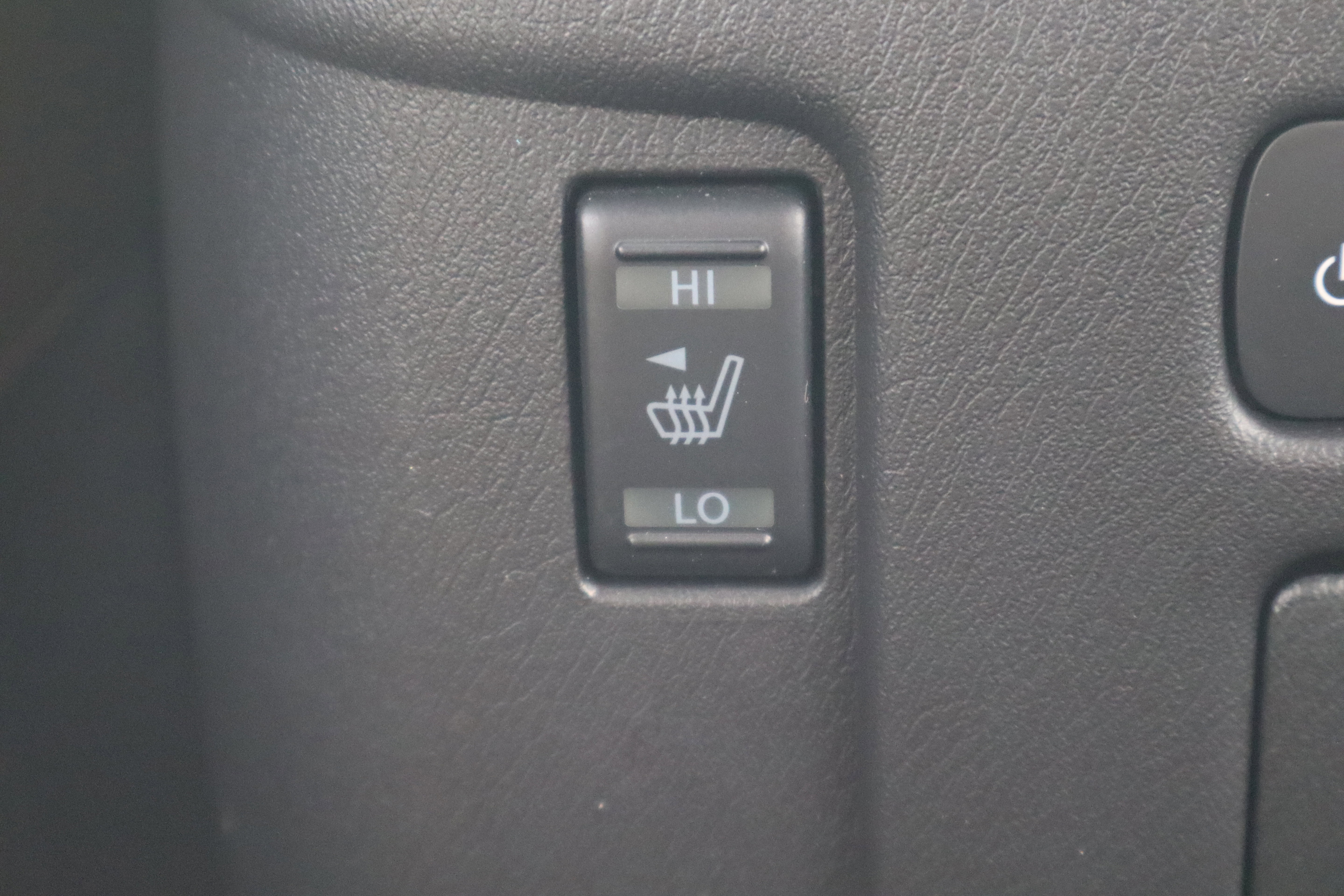 Used 2024 Nissan Armada Platinum w/ Cargo Package RWD image 23