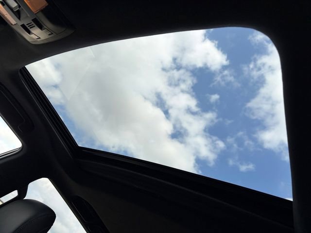 Used 2023 Lexus GX 460 Luxury w/ Accessory Package image 25