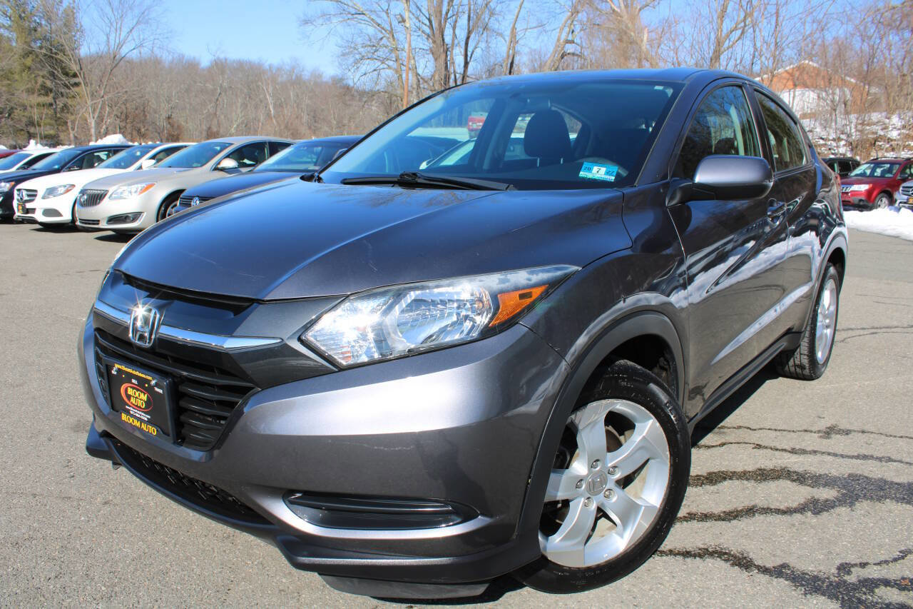 Used 2016 Honda HR-V LX image 1